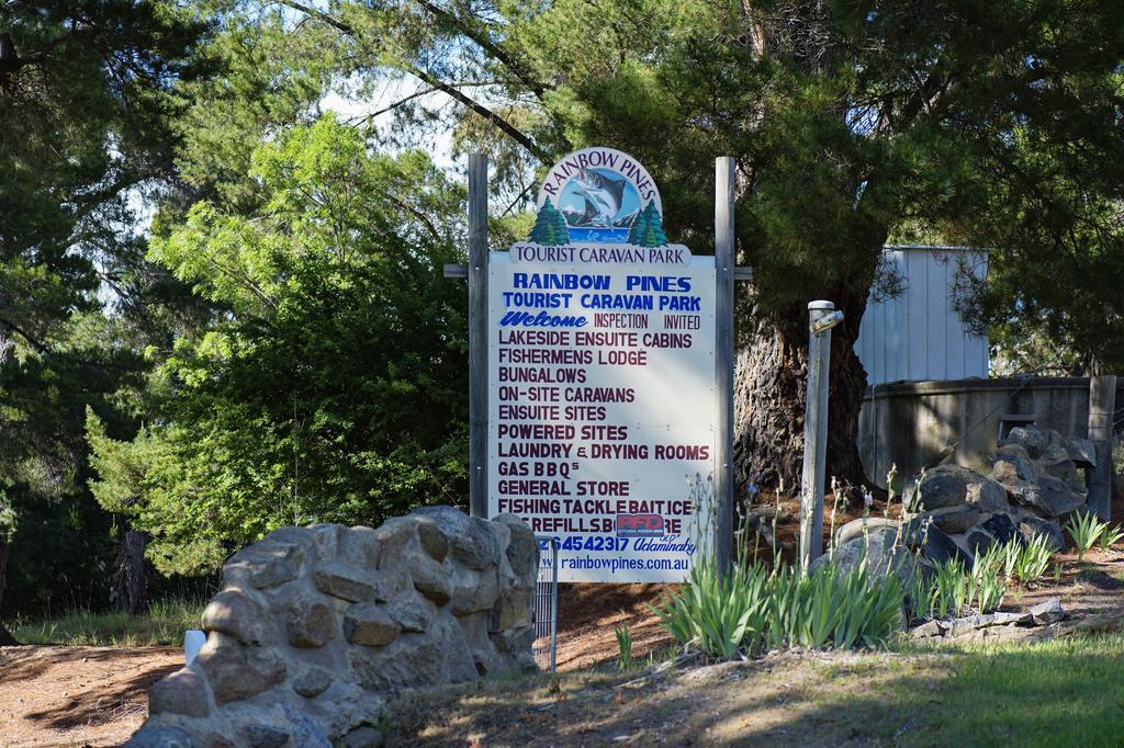 Rainbow Pines Tourist Caravan Park Adaminaby Exteriör bild