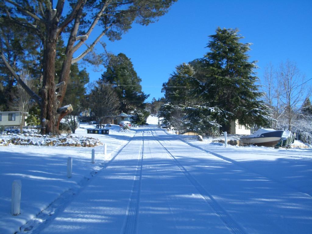 Rainbow Pines Tourist Caravan Park Adaminaby Exteriör bild
