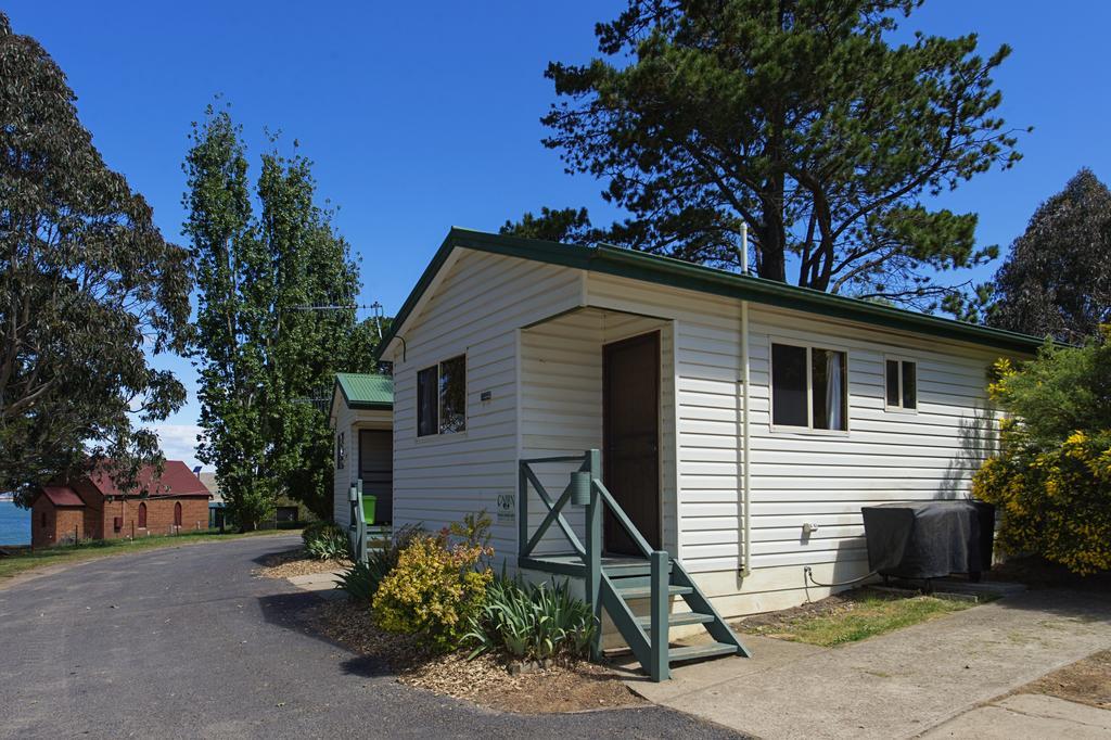 Rainbow Pines Tourist Caravan Park Adaminaby Exteriör bild