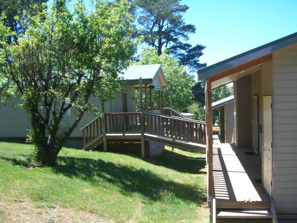 Rainbow Pines Tourist Caravan Park Adaminaby Exteriör bild